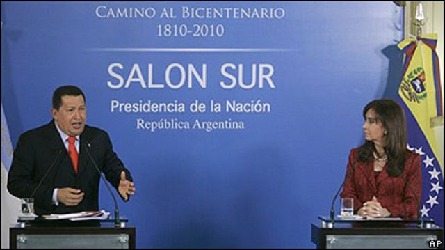 Hugo Chávez y Cristina Fernández en la Casa Rosada.