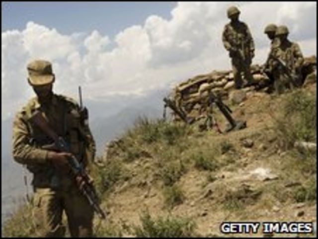Militares paquistaníes en el valle de Swat.