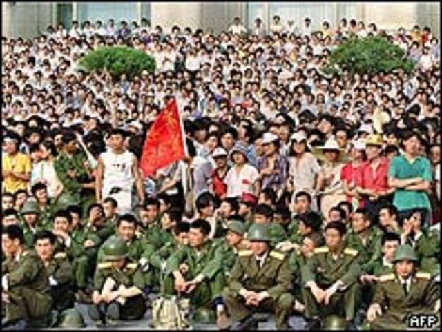 Manifestación en la plaza de Tiananmen en 1989