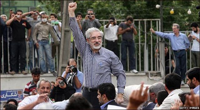 Candidato reformista Mir Hossein Mousavi