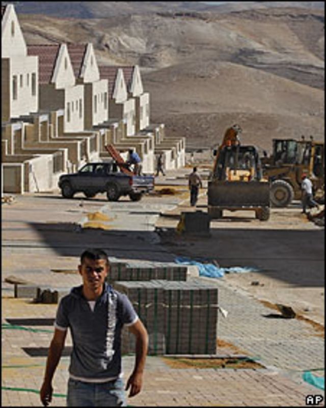 Construcción en un asentamiento israelí en Cisjordania