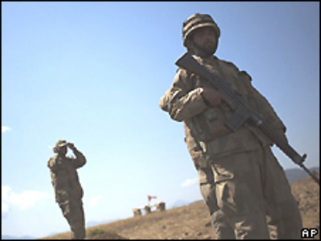 جنود باكستانيون في وادي سوات