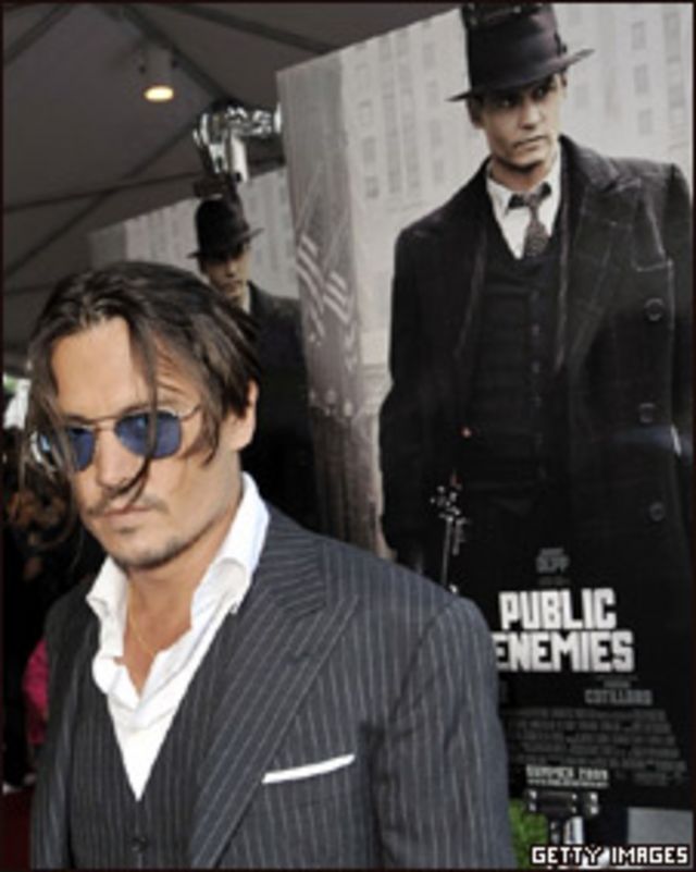 Johnny Depp en la premier de Enemigo Público