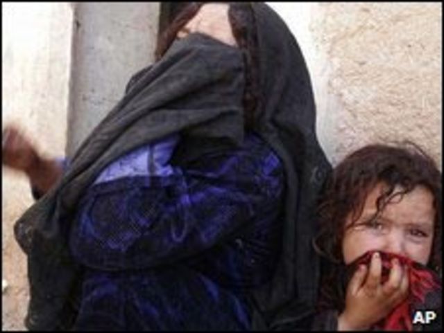 دولت بریتانیا می گوید آگهی داده که خسارت دیدگان در عملیات نظامی این کشور در افغانستان می توانند تقاضای خسارت کنند