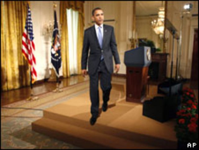  الرئيس الأمريكي في البيت الأبيض (30/07/09)