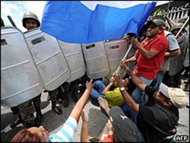 Disturbios en el aeropuerto de Tegucigalpa, Honduras.