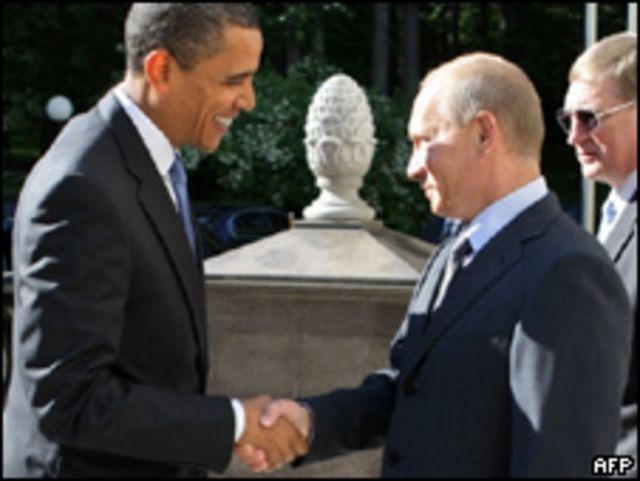 El presidente de EE.UU. Barack Obama,y el primer ministro ruso, Vladimir Putin
