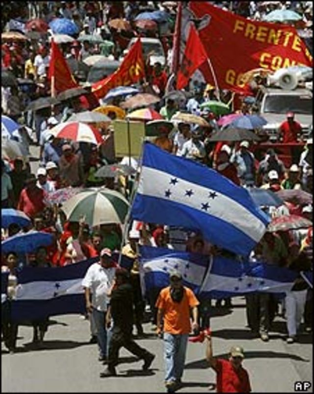 Manifestación contra el gobierno interino de Roberto Micheletti en Tegucigalpa, 10 septiembre 2009