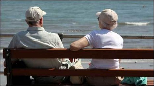 Pareja de edad avanzada