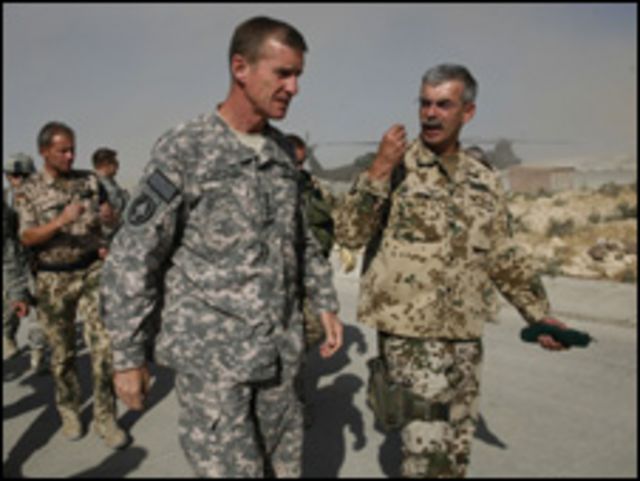 قائد القوات الأمريكية في أفغانستان، الجنرال ستانلي ماكريتسال