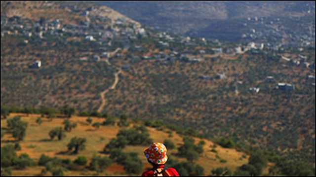 مشهد من احد التلال القريبة من رام الله