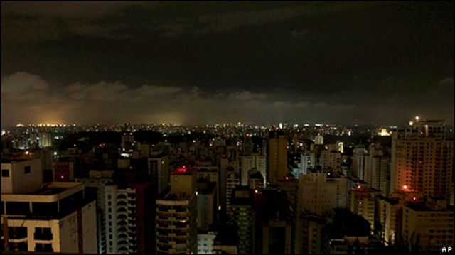 Apagao Deixa Varias Cidades Sem Energia Eletrica Bbc News Brasil