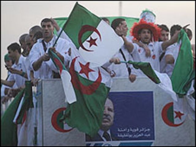 الفريق الجزائري