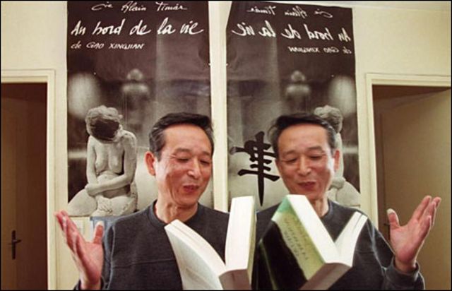 Nhà văn Cao Hành Kiện tại Paris khi đoạt giải Nobel năm 2000