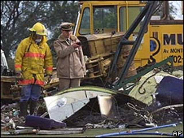 Restos del avión de LAPA, estrellado en Argentina en 1999