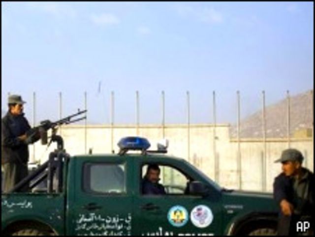 کاهش جرایم در پی منع تردد وسایط شیشه دودی در افغانستان Bbc News فارسی