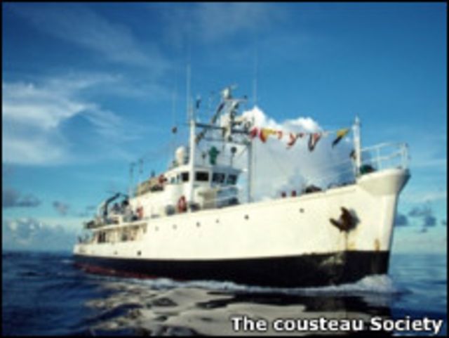 Barco de Jacques Cousteau é restaurado para comemorar centenário - BBC ...