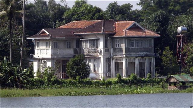 15 лет под замком: жизнь Аун Сан Су Чжи в фотографиях ...