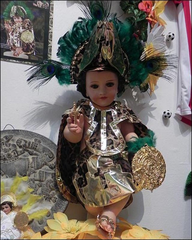 En fotos: El Niño Dios viste a la moda en México - BBC News Mundo