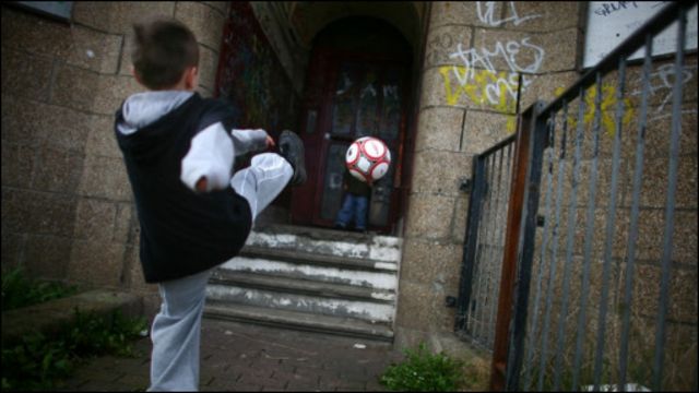 160万英国儿童在贫困线上挣扎 c 英伦网