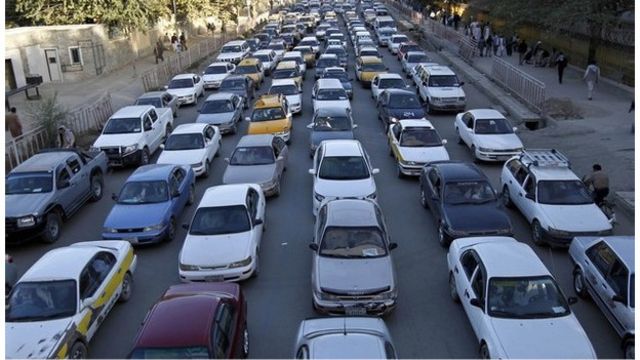 رانندگی در افغانستان با توکل به خدا Bbc News فارسی