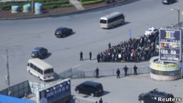 據信載有金正日一行的車隊周六早晨駛離長春火車站(21/05/2011)
