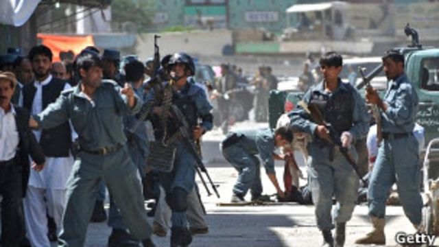 حمله انتحاری در کابل ۹ کشته و ۱۲ زخمی بجا گذاشته است Bbc News فارسی
