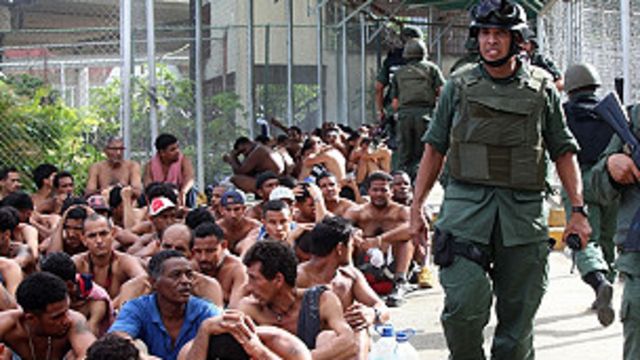 Es buena idea liberar a la mitad de los presos de Venezuela? - BBC News  Mundo