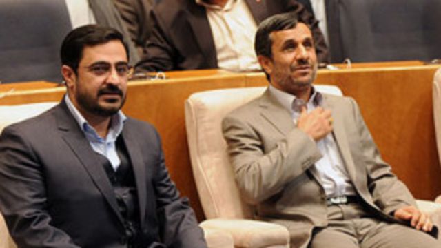 مشاور رییس ستاد مرکزی مبارزه با قاچاق کالا و ارز واکنش های "برخی رسانه ها" را در مورد انتصاب آقای مرتضوی "امتداد موضع گیری های مغرضانه علیه انتصابات رییس جمهوری" خواند