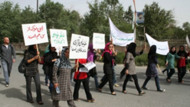 خیابان مال من هم هست مبارزه زنان افغان با خیابان آزاری Bbc News فارسی