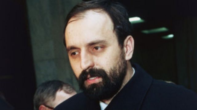 Hadzic adalah buron terakhir penjahat perang Serbia