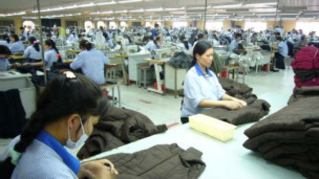 Công nhân tại doanh nghiệp vừa và nhỏ