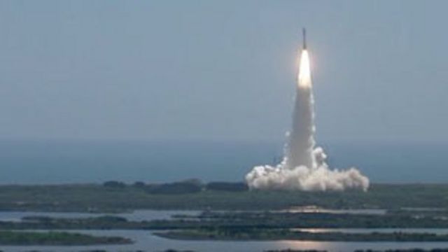 飛船取名「朱諾」 (Juno),將用5年時間飛抵木星