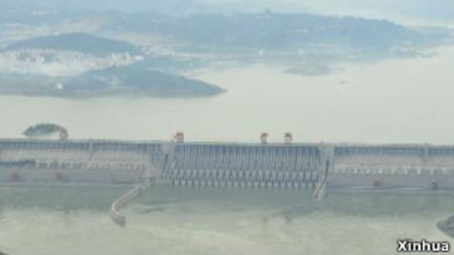 洪峰通過三峽