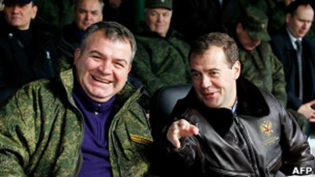 Дмитрий Медведев и Анатолий Сердюков