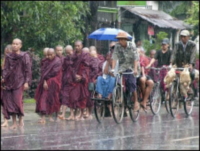 ၂၀၀၇ သံဃာ့ လှုပ်ရှားမှုကြီးအတွင်း ရဟန်းသံဃာ အများအပြား ပါဝင်ခဲ့ကြ