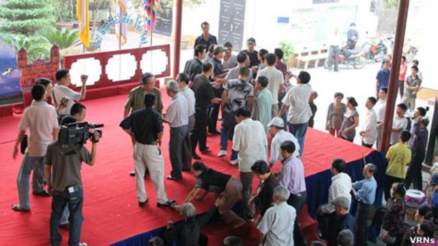 Ảnh sự cố ở Nhà thờ Thái Hà