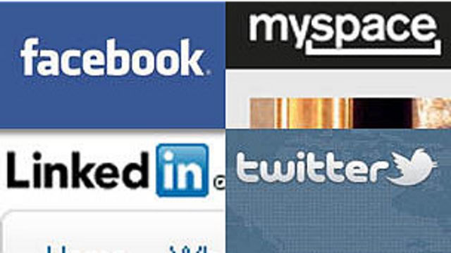 عام 2011 شعب الفيسبوك في مصر قوة جديدة Bbc News عربي