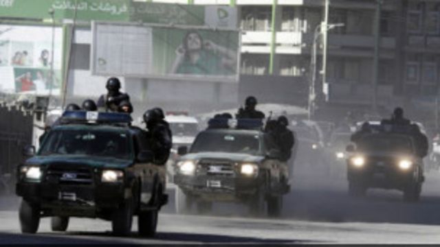 مقابله با خودروهای شیشه دودی و دیوارهای امنیتی در افغانستان Bbc News فارسی