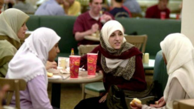 جدل بسبب مسلسل عن المسلمين الأمريكيين Bbc News عربي