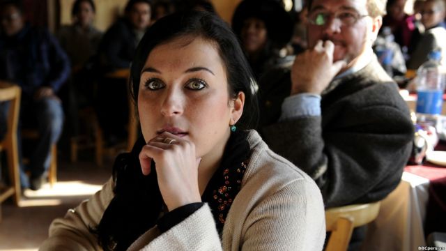 نمایش لباس کابل برای کمک به یک مکتب دخترانه Bbc News فارسی