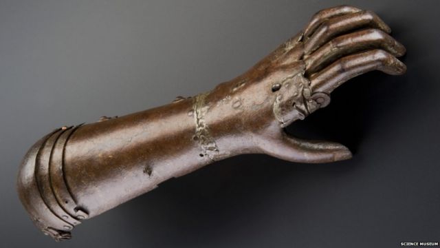 История протезов в фотографиях - BBC News Русская служба