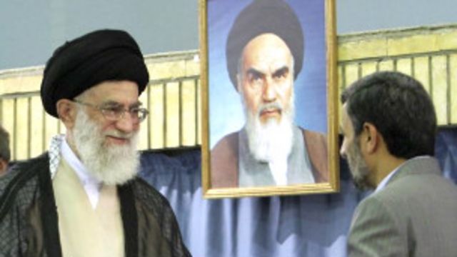 El ayatolá Jamenei y el presidente Ahmadinejad