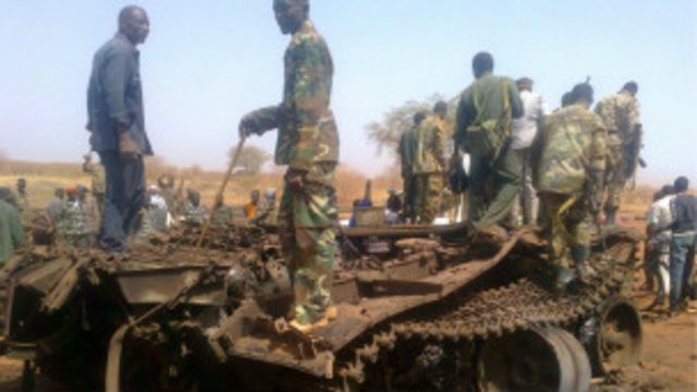 Sojoji Sudan ta kudu a kan wani tanki yaki da su ka kona