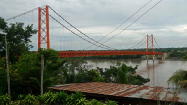 Obra binacional (Foto: BBC Brasil)