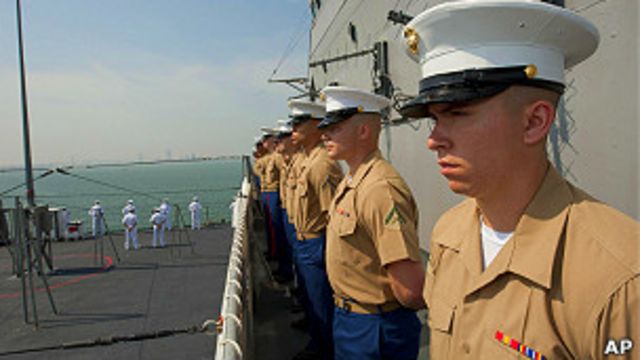 美軍艦訪越南