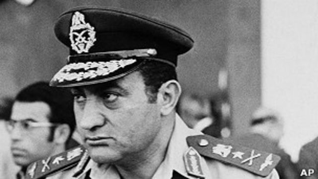 Hosni Mubarak en 1974