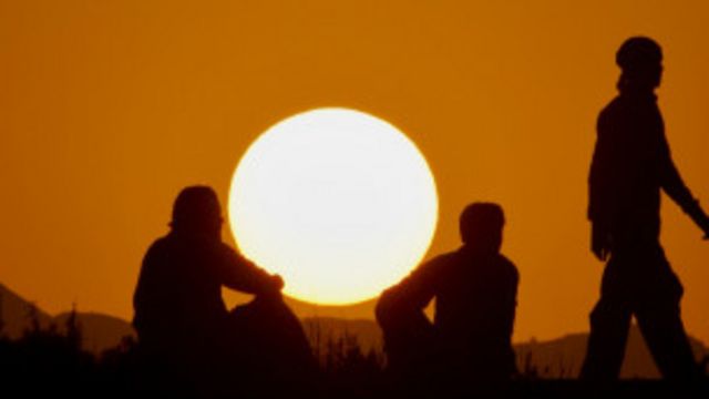 نسلی فراموش شده با آینده ای مبهم مهاجران افغان در پاکستان Bbc News فارسی