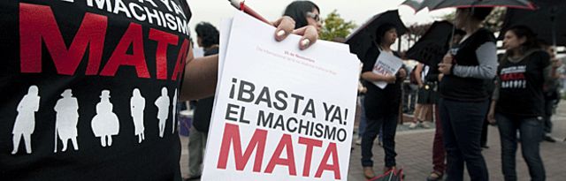 Cartel en protesta en Perú 2011