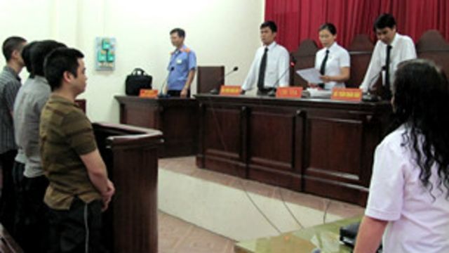 Hội đồng xét xử tuyên án